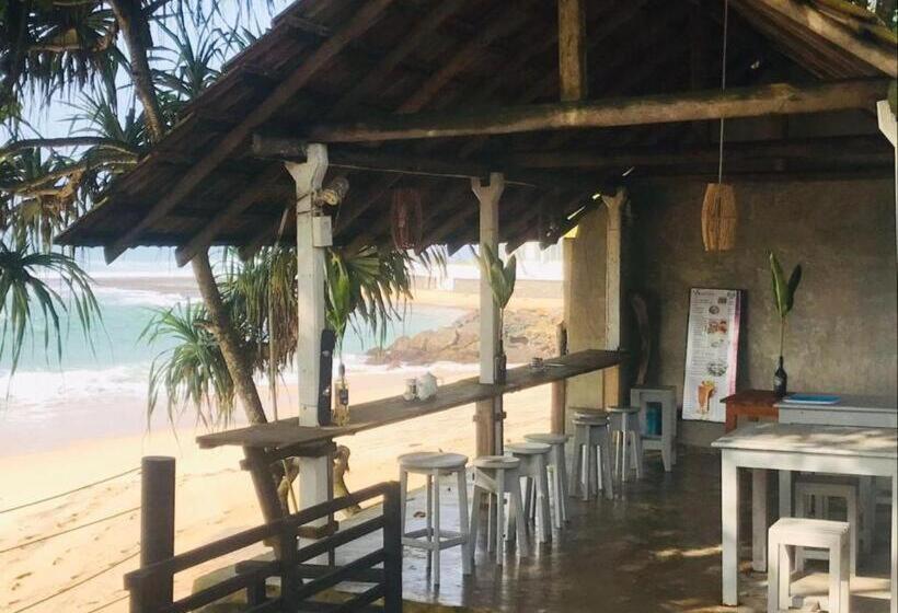 Sooriya Villa Талпе Экстерьер фото