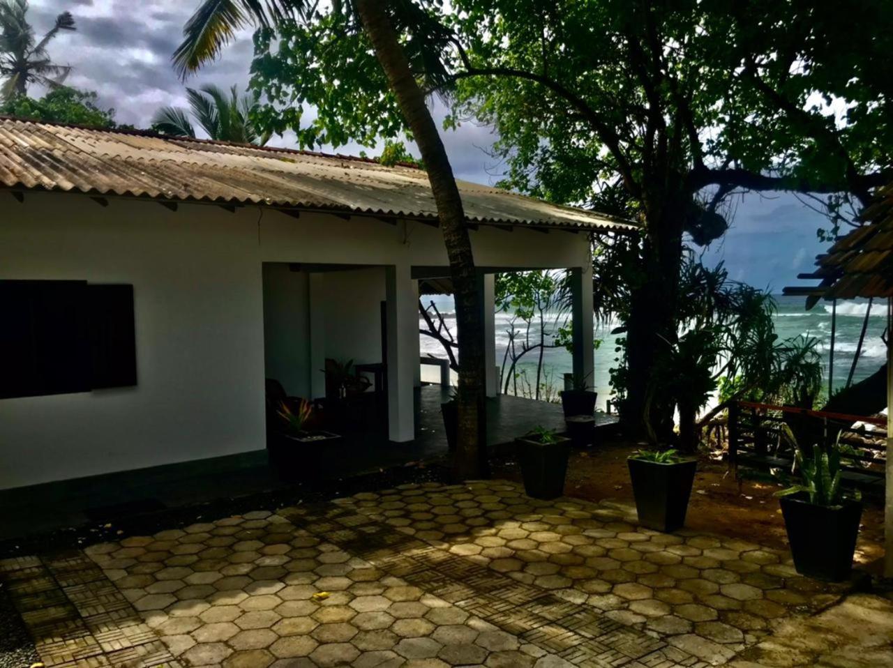 Sooriya Villa Талпе Экстерьер фото